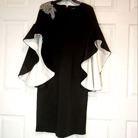 Midnight Velvet Black/ White Contrast Flare Bell Sleeve Sheath Dress Sz M - Picture 1 of 9